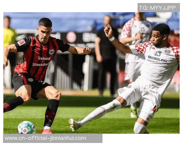 斯图加特与法兰克福对决数据分析揭示两队实力差异与战术特点