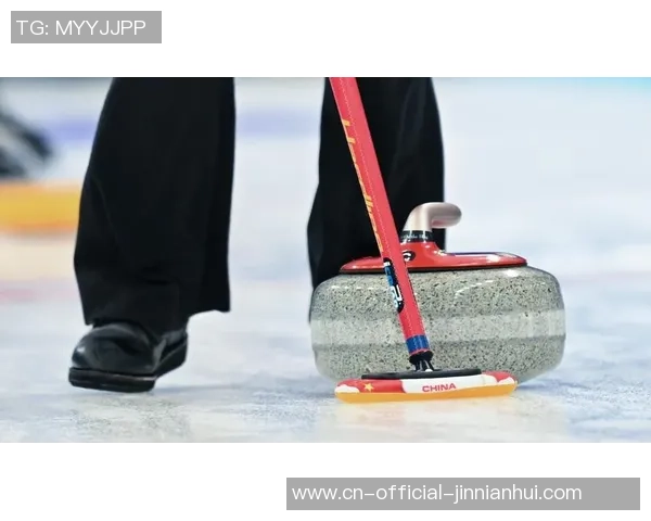 米兰冬奥会冰壶混双资格赛:中国队3-7负于韩国,冲击冬奥愿望告终 米兰冬奥会冰壶混双资格赛:中国队3-7负于韩国,冲击冬奥愿望告终